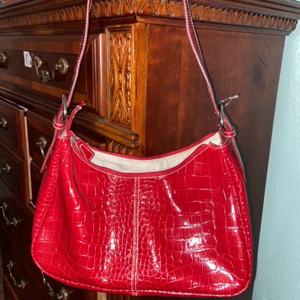 nine west red snakeskin bag